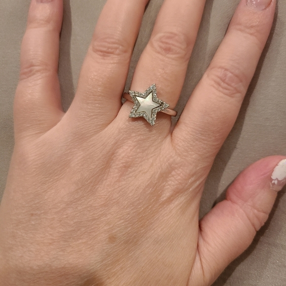 Girl Smiles Jewelry - Mother of pearl sterling silver star ring